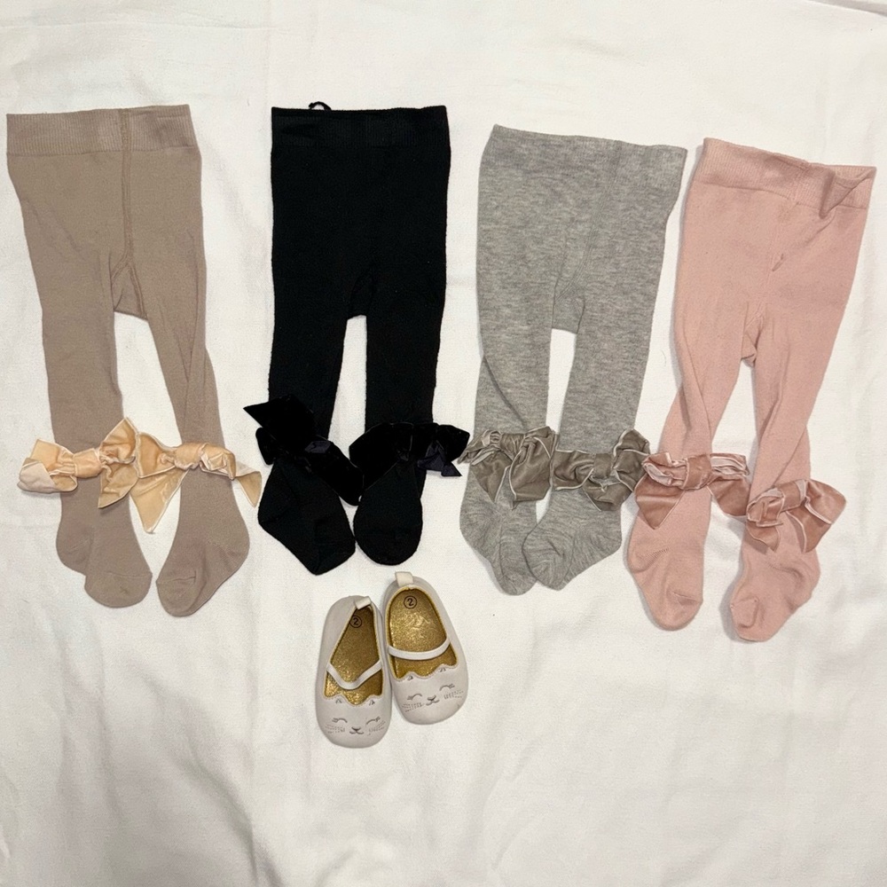 BUNDLE GIRL 4 BOW TIGHTS + SHOES SIZE 2